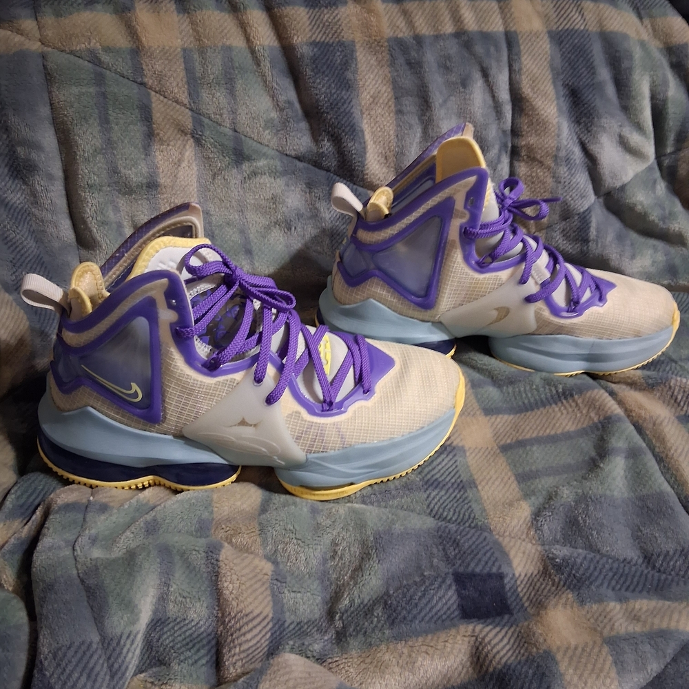 Kids Sneakers in Purple and Cream